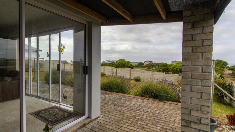 4 Bedroom Property for Sale in Kleinbaai Western Cape